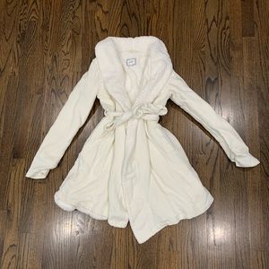 New Lemon Women’s Faux Sherpa Robe Cream Size S/M